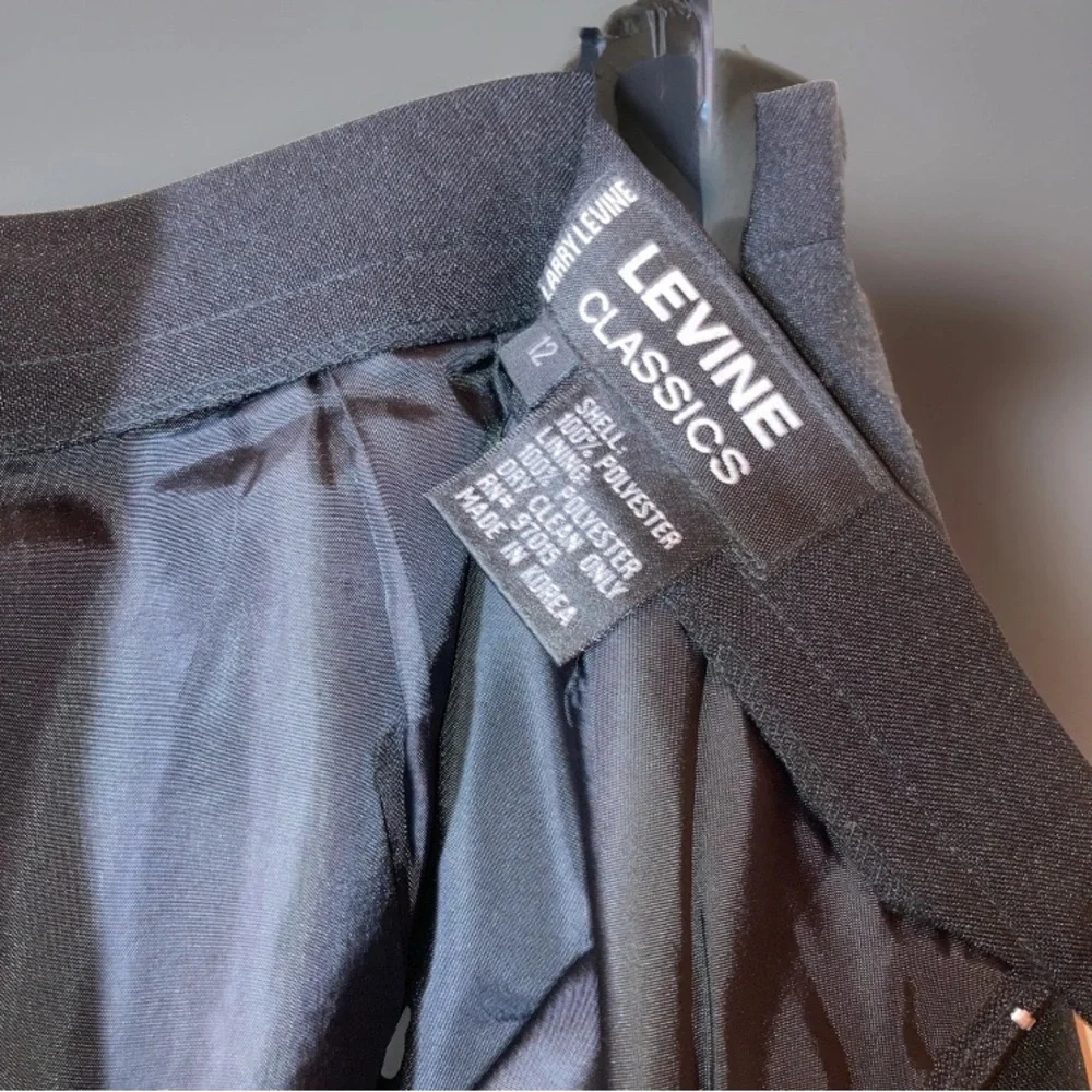 Larry Levine Black Classic Skirt Suit Sz 12 - Picture 6 of 8